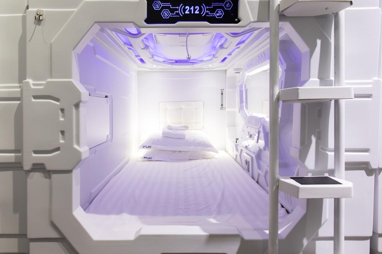 Met A Space Pod @ Little India Singapour Extérieur photo