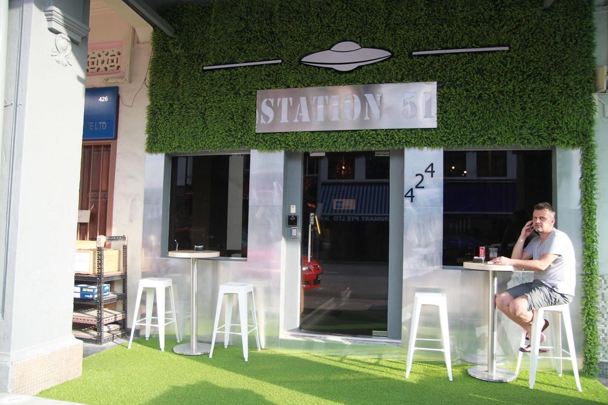 Met A Space Pod @ Little India Singapour Extérieur photo